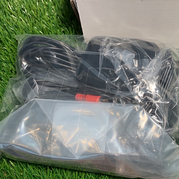 Sirius radio with home dock factory reconditioned. - Picture 4 of 5